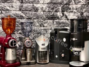 比較レビュー】DeLonghi「KG366J」でエスプレッソは作れる？粒度や挽き 